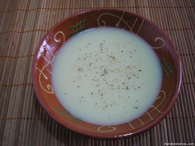 Receta de crema de puerros y patata Receta de crema de puerros y patata