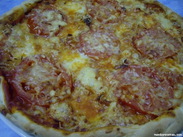 Receta de PIZZA DE TOMATE Y MOZARELLA Receta de PIZZA DE TOMATE Y MOZARELLA