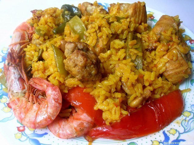 Receta de Paella Valenciana (GM) Receta de Paella Valenciana (GM)