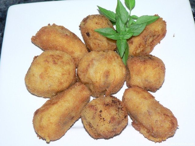 Receta de Croquetas de patata y setas (Thermomix)