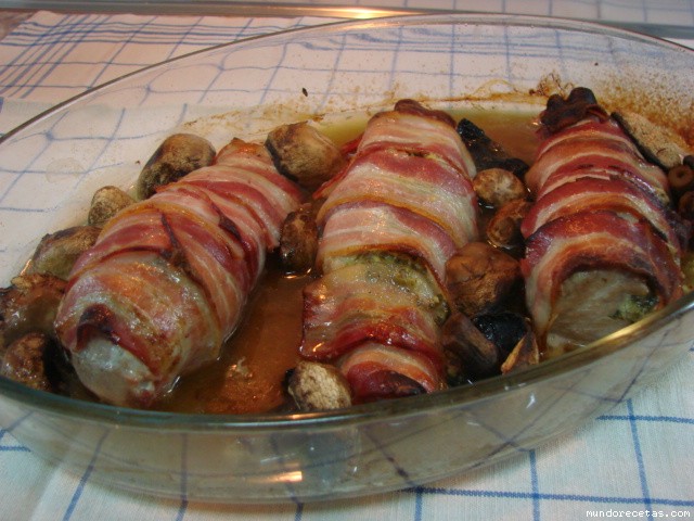 Receta de Solomillo de cerdo relleno y liado en beicon Receta de Solomillo de cerdo relleno y liado en beicon