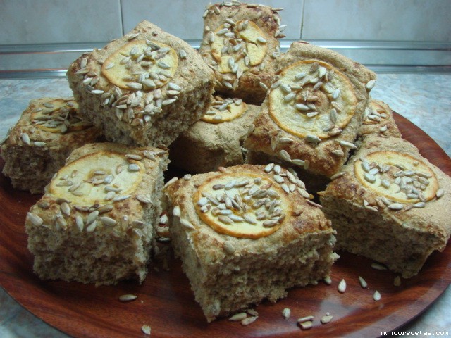Receta de Pan integral con manzana y pipas de girasol Receta de Pan integral con manzana y pipas de girasol