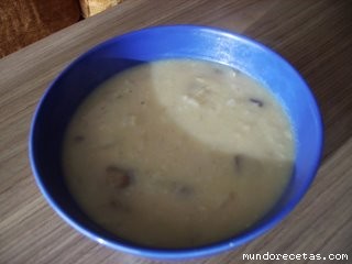 Receta de SOPA DE CEBOLLA Y SETAS Receta de SOPA DE CEBOLLA Y SETAS