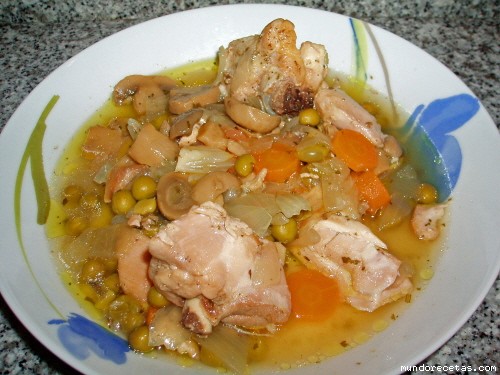 Receta de Pollo guisado (GM) Receta de Pollo guisado (GM)