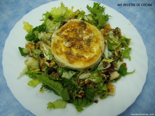 Receta de Ensada con queso rulo de cabra Receta de Ensada con queso rulo de cabra