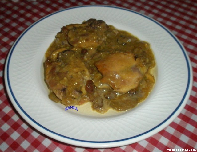 Receta de POLLO EN SALSA CON CETAS VARIADA KAMPA Receta de POLLO EN SALSA CON CETAS VARIADA KAMPA