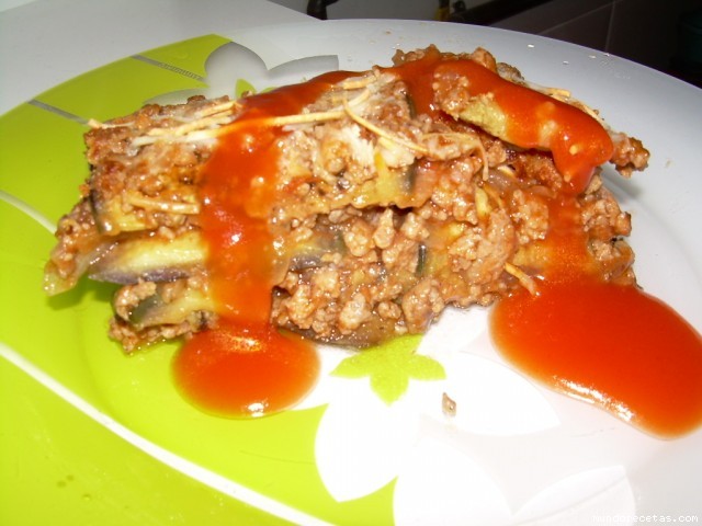 Receta de Pastel de berenjena y carne Receta de Pastel de berenjena y carne