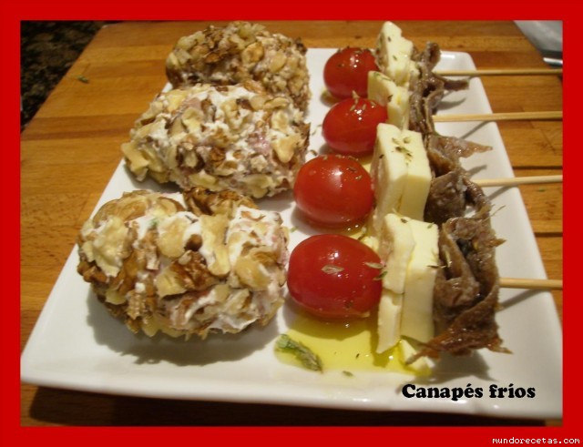 Receta de BOLITAS DE QUESO Y BACON CON NUECES Receta de BOLITAS DE QUESO Y BACON CON NUECES