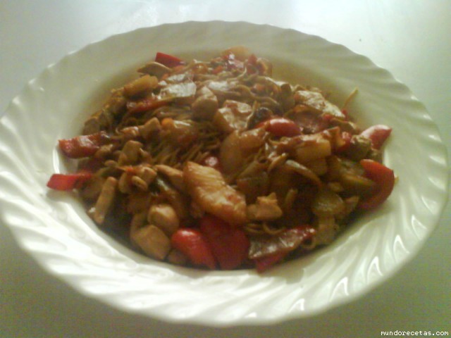 Receta de Pollo Agridulce con fideos chinos Receta de Pollo Agridulce con fideos chinos