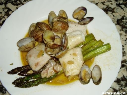 Receta de MERLUZA CON ALMEJAS Y TRIGUEROS Receta de MERLUZA CON ALMEJAS Y TRIGUEROS