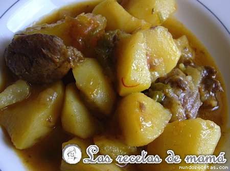 Receta de Patatas guisadas con carrilleras Receta de Patatas guisadas con carrilleras