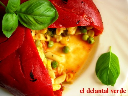 Receta de Pastel frío de pimientos y pasta Receta de Pastel frío de pimientos y pasta