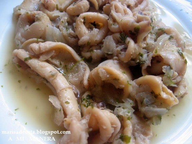 Receta de Calamares al vino. Receta de Calamares al vino.