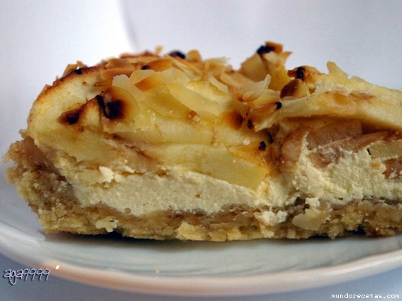 Receta de Tarta bvara de queso y manzanas