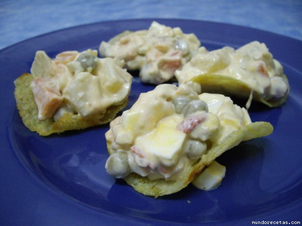 Receta de Pincho de patatas fritas y ensaladilla rusa Receta de Pincho de patatas fritas y ensaladilla rusa