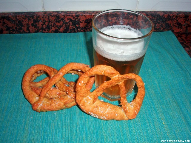 Receta de Brezel o Pretzel salados (TH)