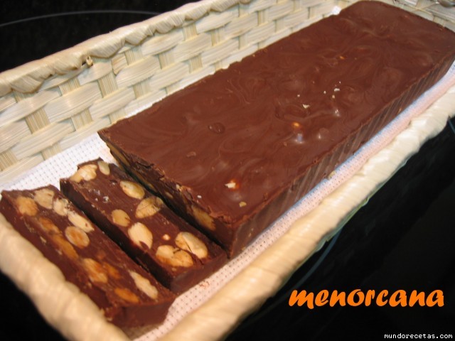 Receta de TURRON DE CHOCOLATE CON ALMENDRAS (thermomix) Receta de TURRON DE CHOCOLATE CON ALMENDRAS (thermomix)