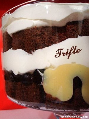 Receta de Trifle de chocolate y cerezas Receta de Trifle de chocolate y cerezas