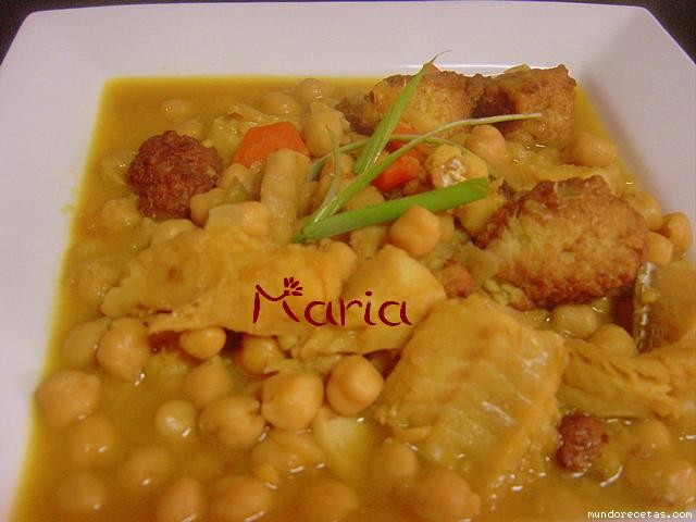 Receta de POTAJE DE GARBANZOS CON BACALAO Y ALBONDIGAS de crema de espinacas y ajo!! Receta de POTAJE DE GARBANZOS CON BACALAO Y ALBONDIGAS de crema de espinacas y ajo!!