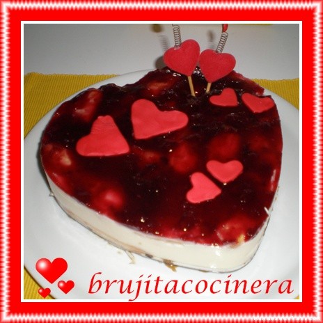 Receta de flan de queso mascarpone con chocolate blanco y salsa de guindas. Receta de flan de queso mascarpone con chocolate blanco y salsa de guindas.
