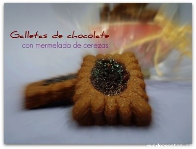 Receta de Galletas de chocolate con mermelada de cerezas Receta de Galletas de chocolate con mermelada de cerezas