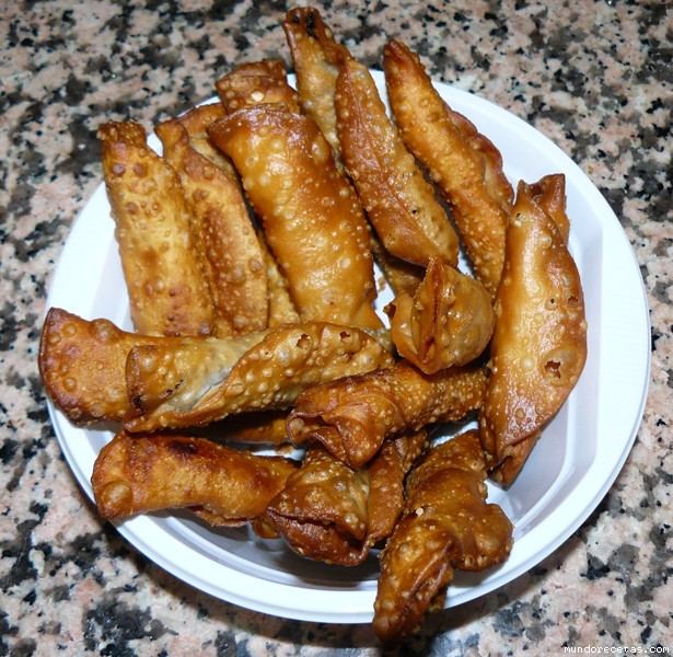 Receta de Empanadillas (PURITOS DE MORCILLA Y DE CHORIZO ) Receta de Empanadillas (PURITOS DE MORCILLA Y DE CHORIZO )