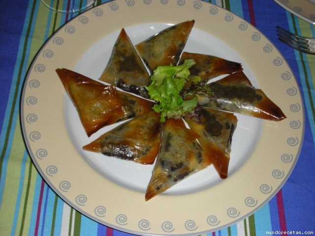 Receta de Samosas de morcilla de arroz (Thermomix) Receta de Samosas de morcilla de arroz (Thermomix)