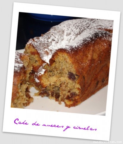 Receta de Cake de nueces y ciruelas Receta de Cake de nueces y ciruelas