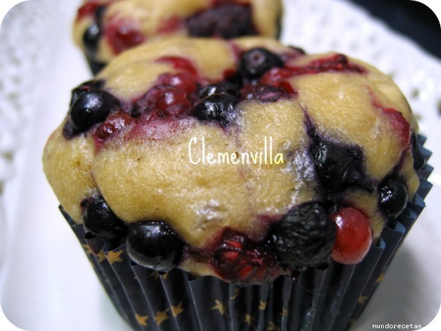 Receta de Muffins de frutas del bosque.