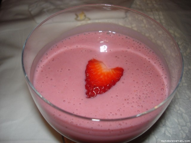 Receta de Crema de fresas con leche condensada. Receta de Crema de fresas con leche condensada.