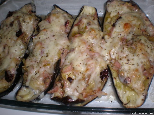 Receta de BERENJENAS RELLENAS CON JAMON Y TOMATES SECOS Receta de BERENJENAS RELLENAS CON JAMON Y TOMATES SECOS
