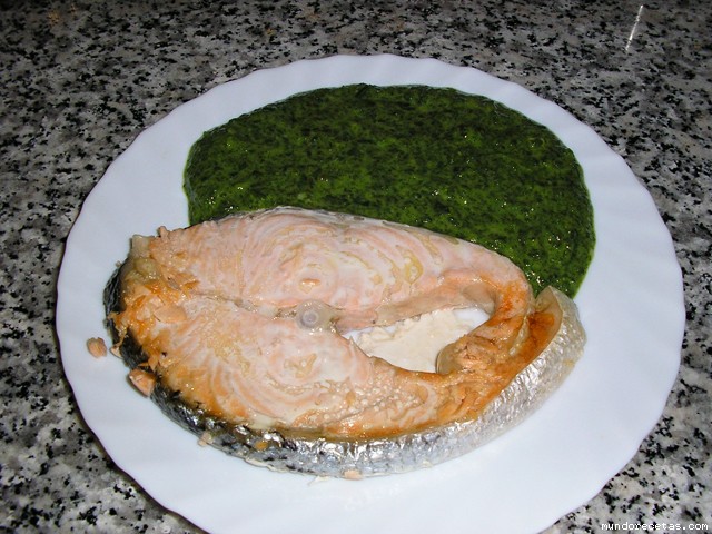 Receta de Salmón con crema de espinacas (microondas) Receta de Salmón con crema de espinacas (microondas)