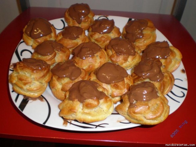 Receta de Profiteroles de chocolate sin gluten(Thermomix) Receta de Profiteroles de chocolate sin gluten(Thermomix)