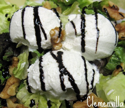 Receta de Helado de roquefort con ensalada