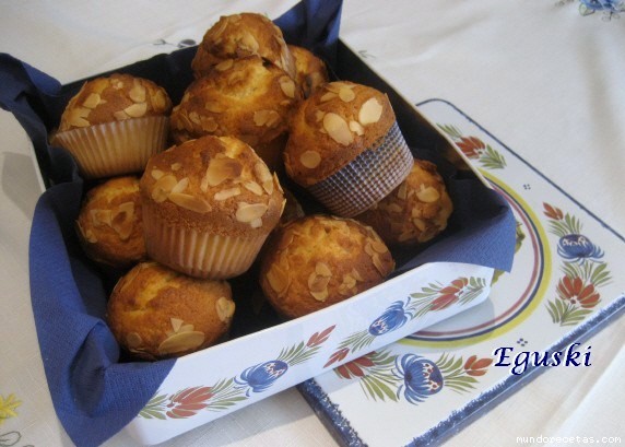Receta de Magdalenas de coco y almendra (Thermomix & Tradicional) Receta de Magdalenas de coco y almendra (Thermomix & Tradicional)