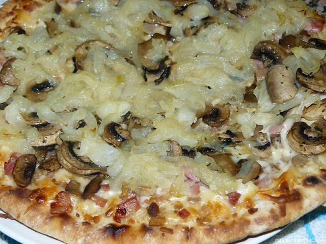 Receta de Pizza de champiñones y cebolla Receta de Pizza de champiñones y cebolla
