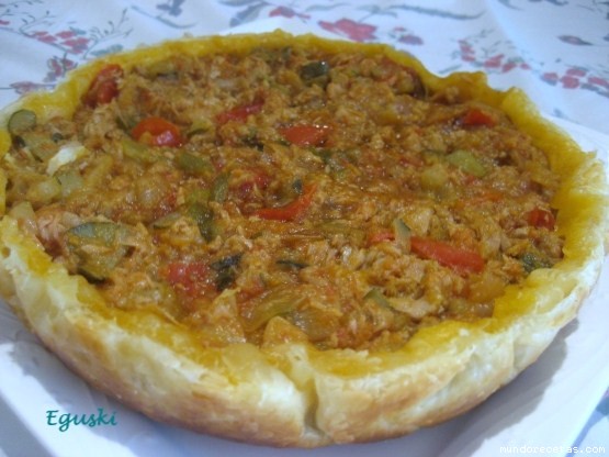 Receta de Coca de hojaldre con pisto y bonito (FC) Receta de Coca de hojaldre con pisto y bonito (FC)
