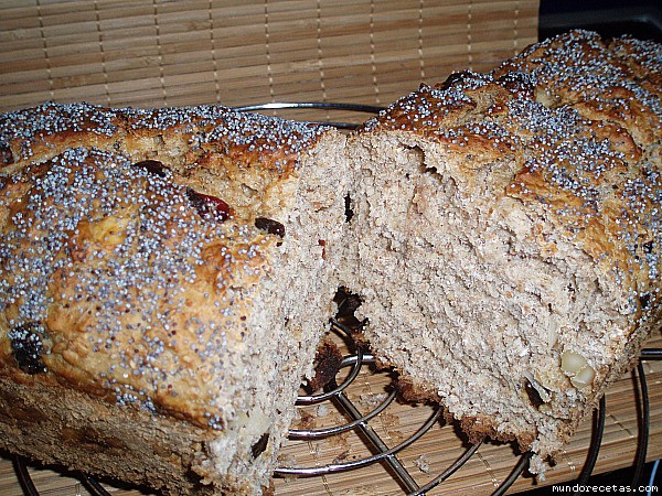Receta de PAN INTEGRAL DE FRUTAS Receta de PAN INTEGRAL DE FRUTAS