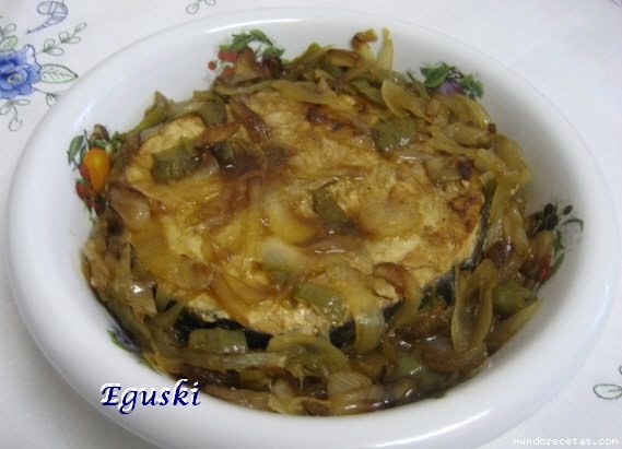 Receta de Bonito encebollado (FussionCook) Receta de Bonito encebollado (FussionCook)