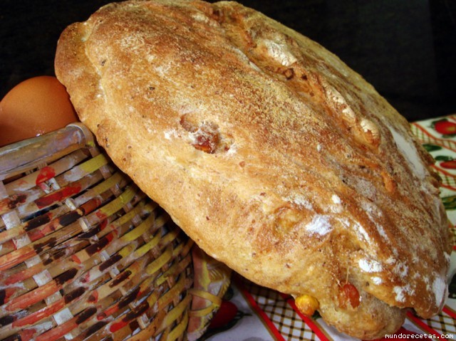 Receta de PAN DE GARBANZOS CON ACEITE DE AJOS E INFUSIÓN DE LAUREL Receta de PAN DE GARBANZOS CON ACEITE DE AJOS E INFUSIÓN DE LAUREL