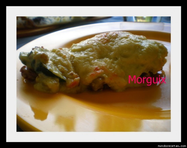 Receta de Lasaa de calabacn, berenjenas, gambas y jamn (Thermomix)