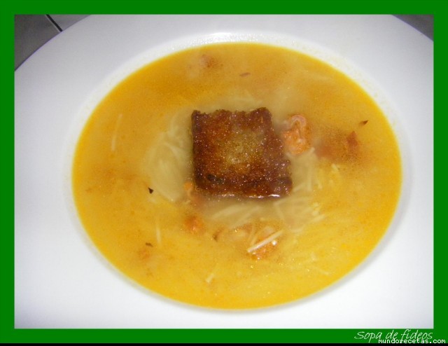 Receta de Sopa de fideos Receta de Sopa de fideos