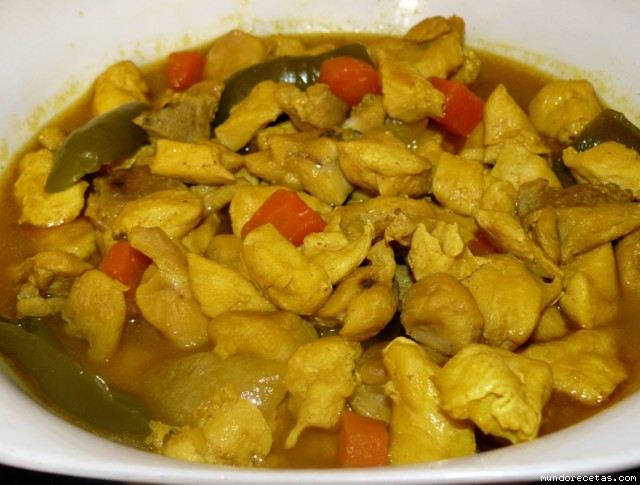 Receta de Pollo al curry (muy facil y económico) Receta de Pollo al curry (muy facil y económico)
