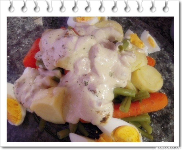 Receta de Verduras al vapor con salsa de yogur griego (Olla GM-Cestillo FC) Receta de Verduras al vapor con salsa de yogur griego (Olla GM-Cestillo FC)
