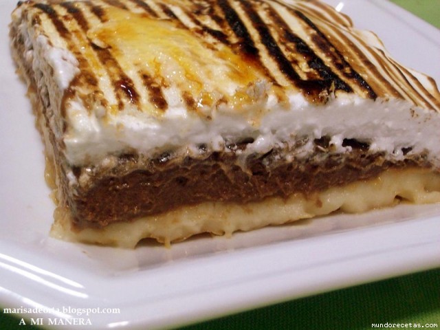 Receta de Milhojas de crema y merengue. Receta de Milhojas de crema y merengue.