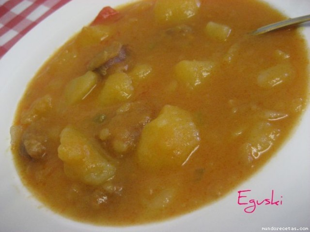 Receta de Patatas a la riojana (Thermomix ) Receta de Patatas a la riojana (Thermomix )