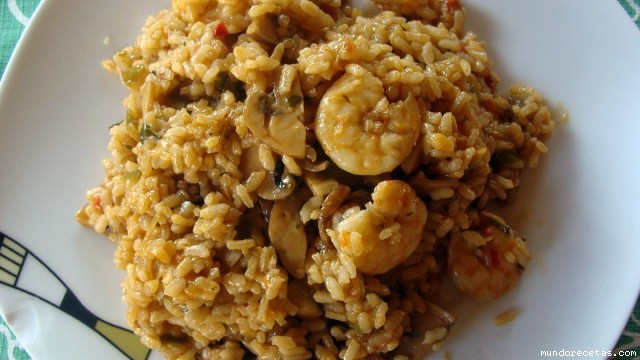 Receta de Arroz con hongos y langostinos Receta de Arroz con hongos y langostinos