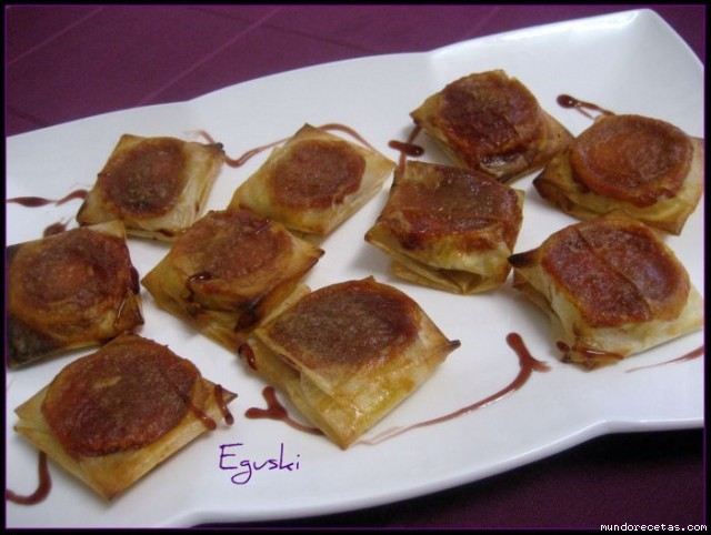 Receta de Paquetitos de pasta brick con queso y mermelada Receta de Paquetitos de pasta brick con queso y mermelada