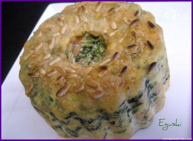 Receta de Pudding de salmón ahumado y espinacas (FussionCook) Receta de Pudding de salmón ahumado y espinacas (FussionCook)
