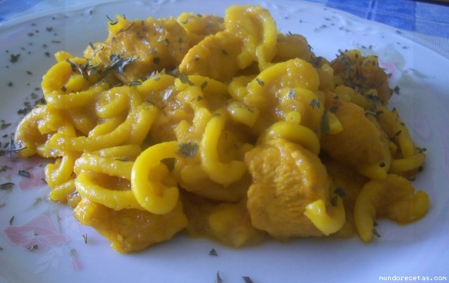 Receta de Fideua de Pollo al Cury Receta de Fideua de Pollo al Cury